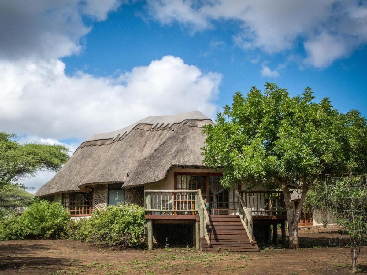 Rhino River Lodge Manyoni Private Game Reserve Kültér fotó