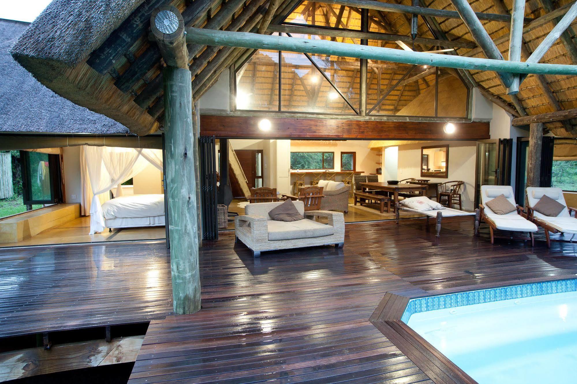 Rhino River Lodge Manyoni Private Game Reserve Kültér fotó