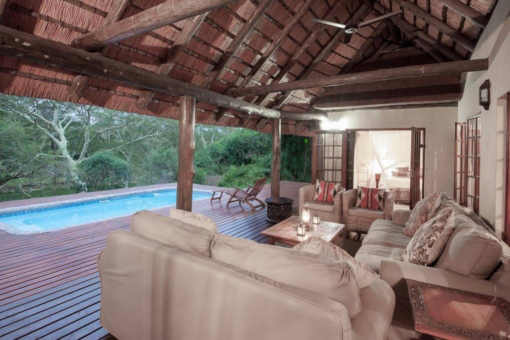 Rhino River Lodge Manyoni Private Game Reserve Kültér fotó
